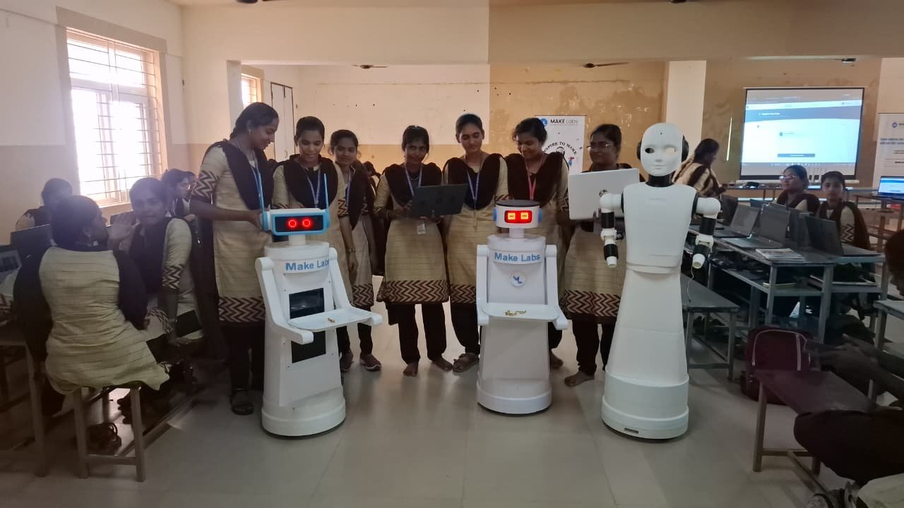 T2 Service Robot photo 8