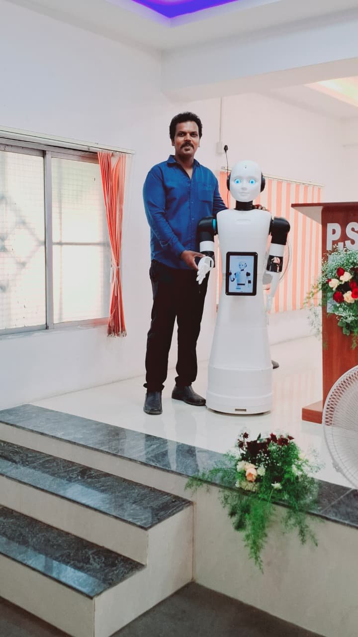 Humanoid With Display photo 8